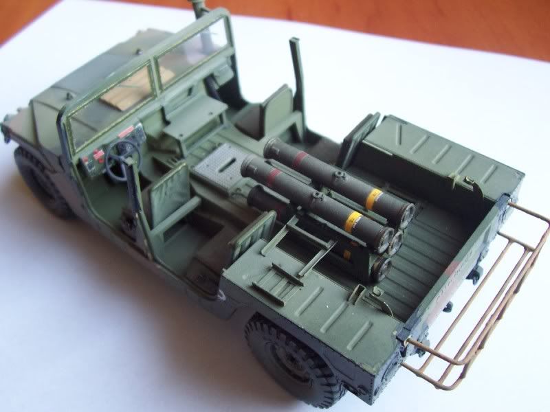 M1046TOW014.jpg