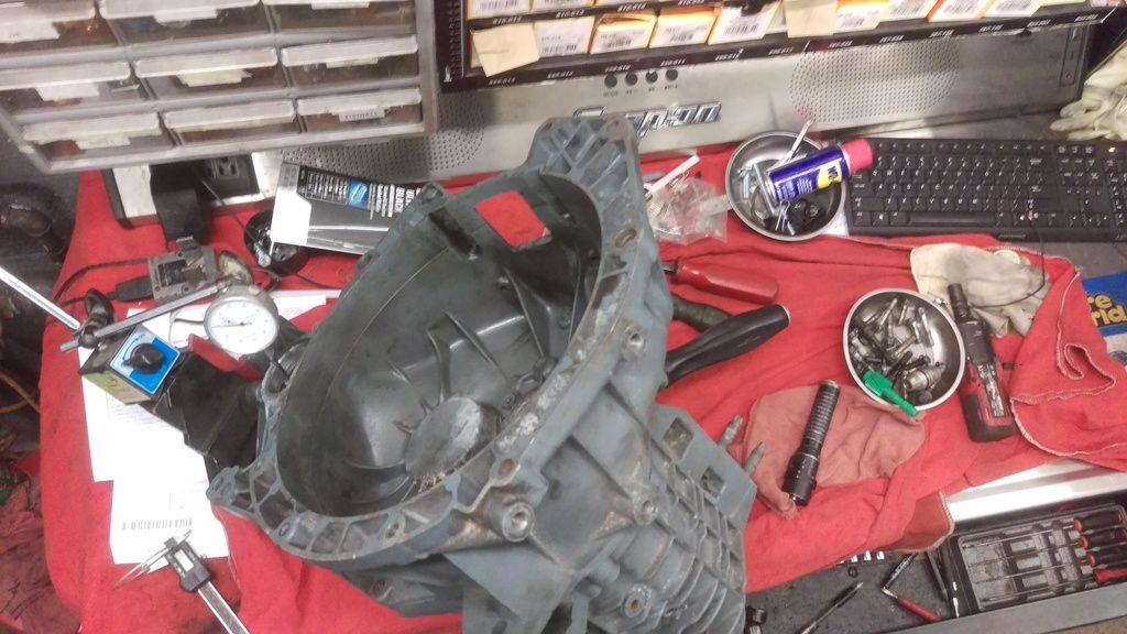 changing bearings, final drive and shimming of the MTX75 a howto